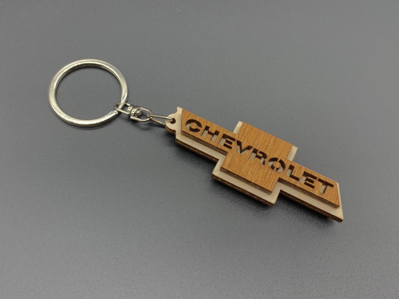 Брелок автомобильный деревянный с маркой Chevrolet 7х3 см Светло-коричневый (925523020) Брелок автомобильный деревянный с маркой Chevrolet 7х3 см Светло-коричневый (925523020)