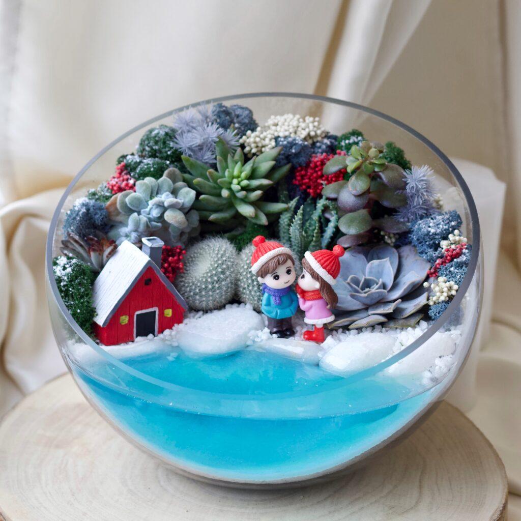 Флорариум новогодний Magic Gardens Влюбленные 26х20 см с суккулентами и фигурками (14718)