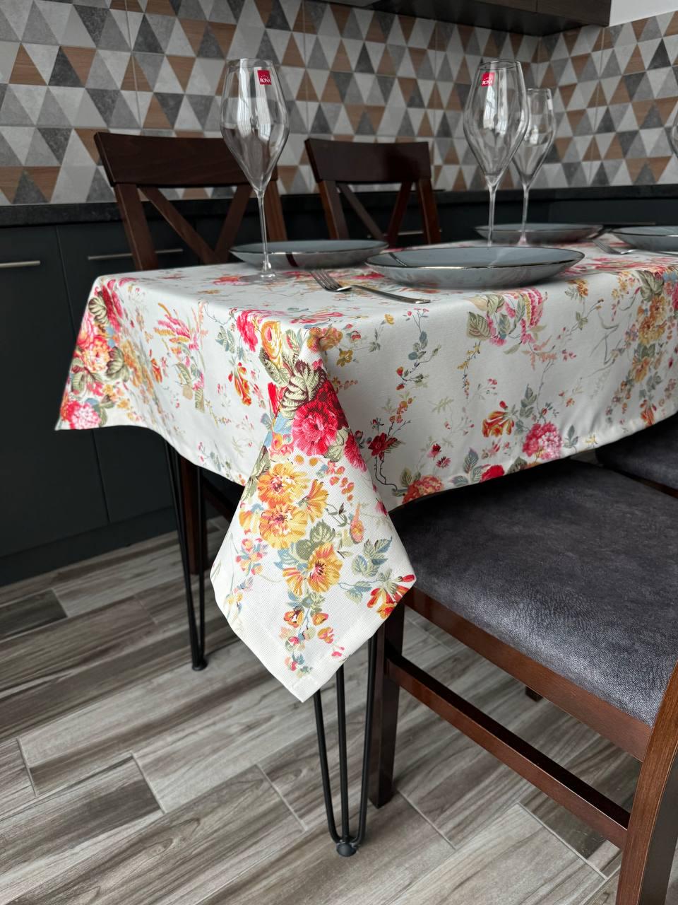 Скатертина водовідштовхувальна тефлонова прямокутна 140x170 см (30025-p2) - фото 4 Скатертина водовідштовхувальна тефлонова прямокутна 140x170 см (30025-p2) - фото 4