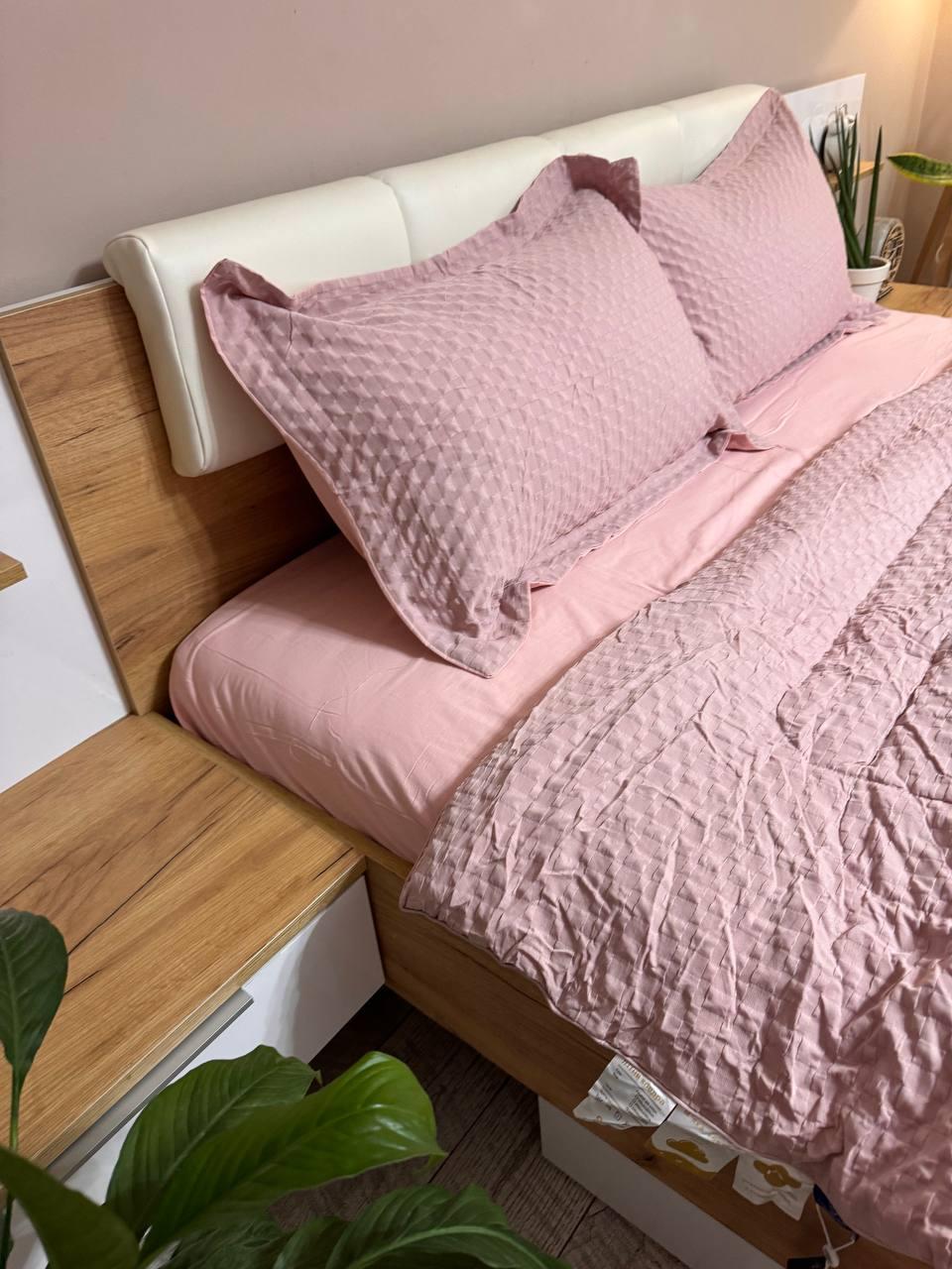 Постільна білизна з ковдрою сатин євро 200х230 см наволочки 50х70 см 2 шт. Рожевий (Д-Al-sat-kovdra-001-01) - фото 5 Постільна білизна з ковдрою сатин євро 200х230 см наволочки 50х70 см 2 шт. Рожевий (Д-Al-sat-kovdra-001-01) - фото 5