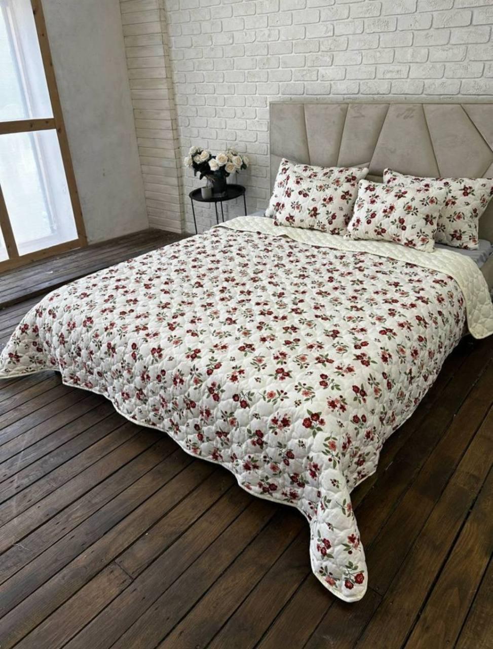 Покрывало евро 220х240 см с подушки 2х40х60 см Белый с красным (Д-mur-cap25-005)