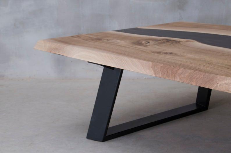 Стіл журнальний річка Детройт дизайнерський з чорної епоксидної смоли та масиву горіха 800х500х480 мм - фото 9 Стіл журнальний річка Детройт дизайнерський з чорної епоксидної смоли та масиву горіха 800х500х480 мм - фото 9