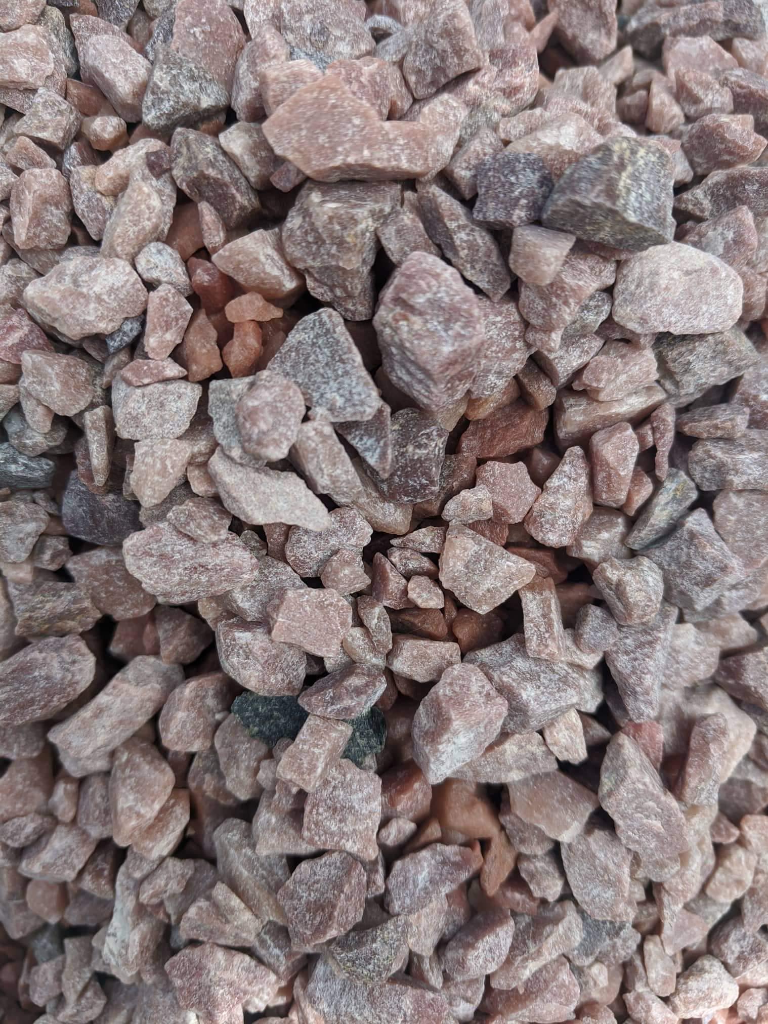 Крошка для декорации 5-15 мм 20 кг Красный