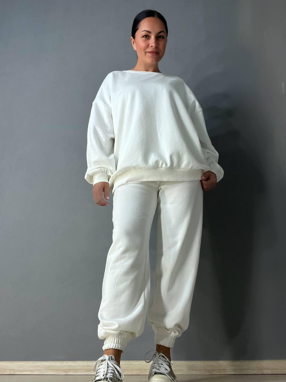 Костюм женский Quzen 470-471 свитшот и джогеры на резинке оверсайз M Белый (27082970)