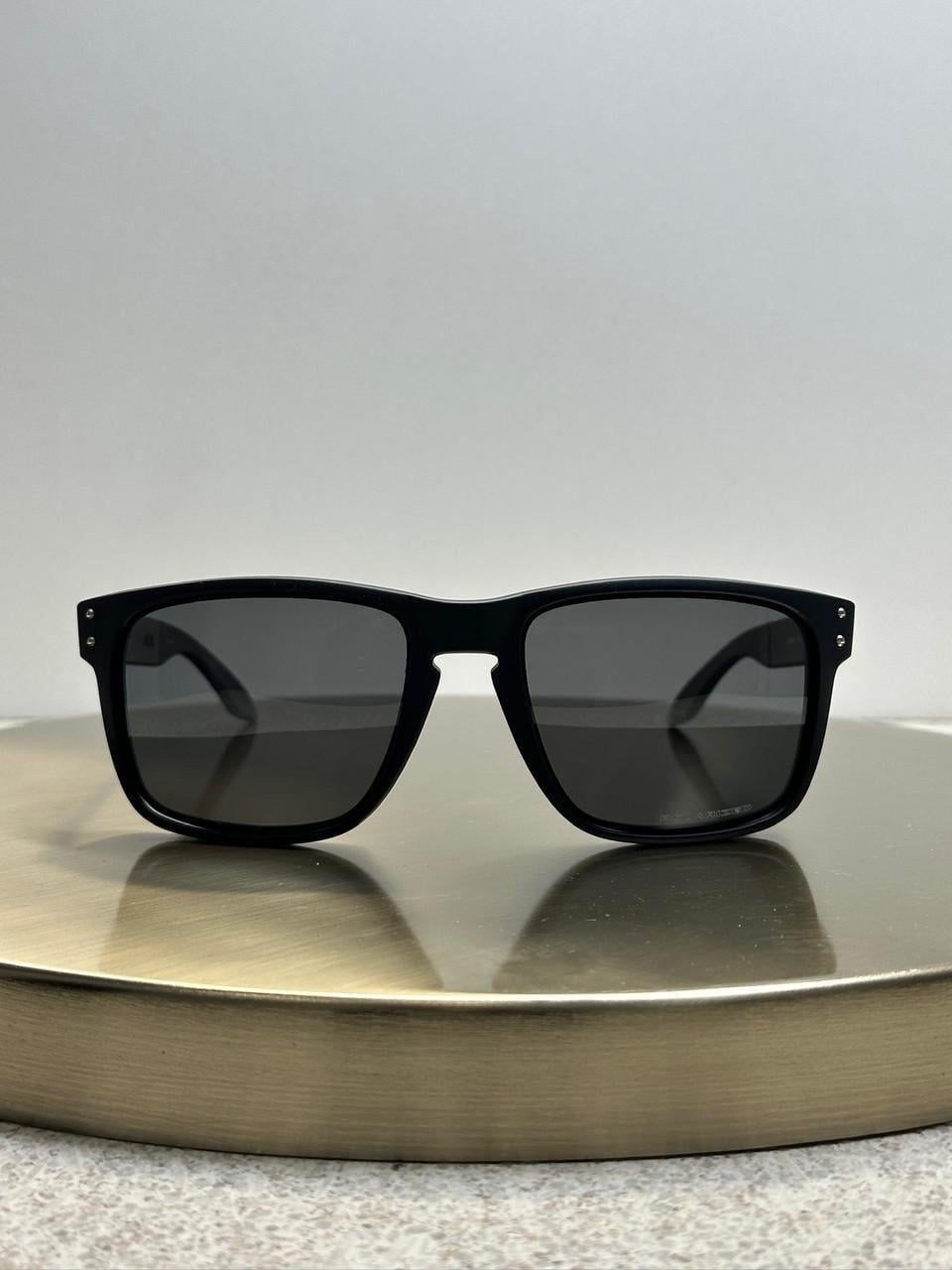 Солнцезащитные очки Oakley Holbrook OO9102-F5 Matte Black/Prizm Grey