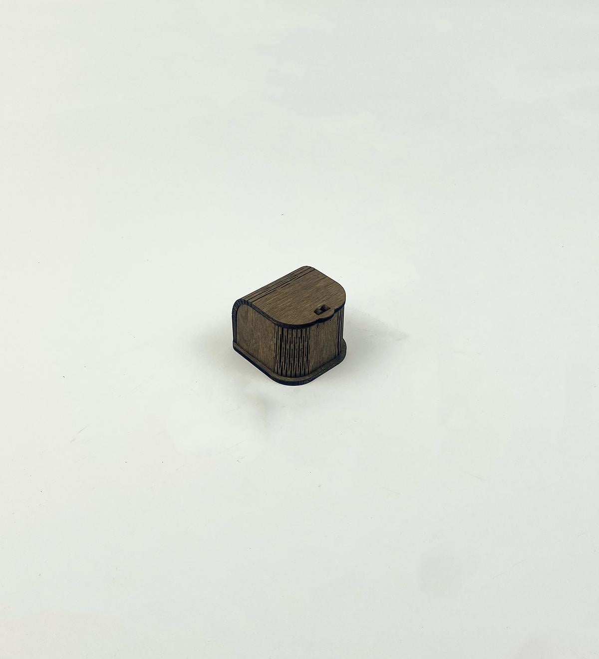 Коробочка з фанери овальна 4,5х4,5х4 см (5591)