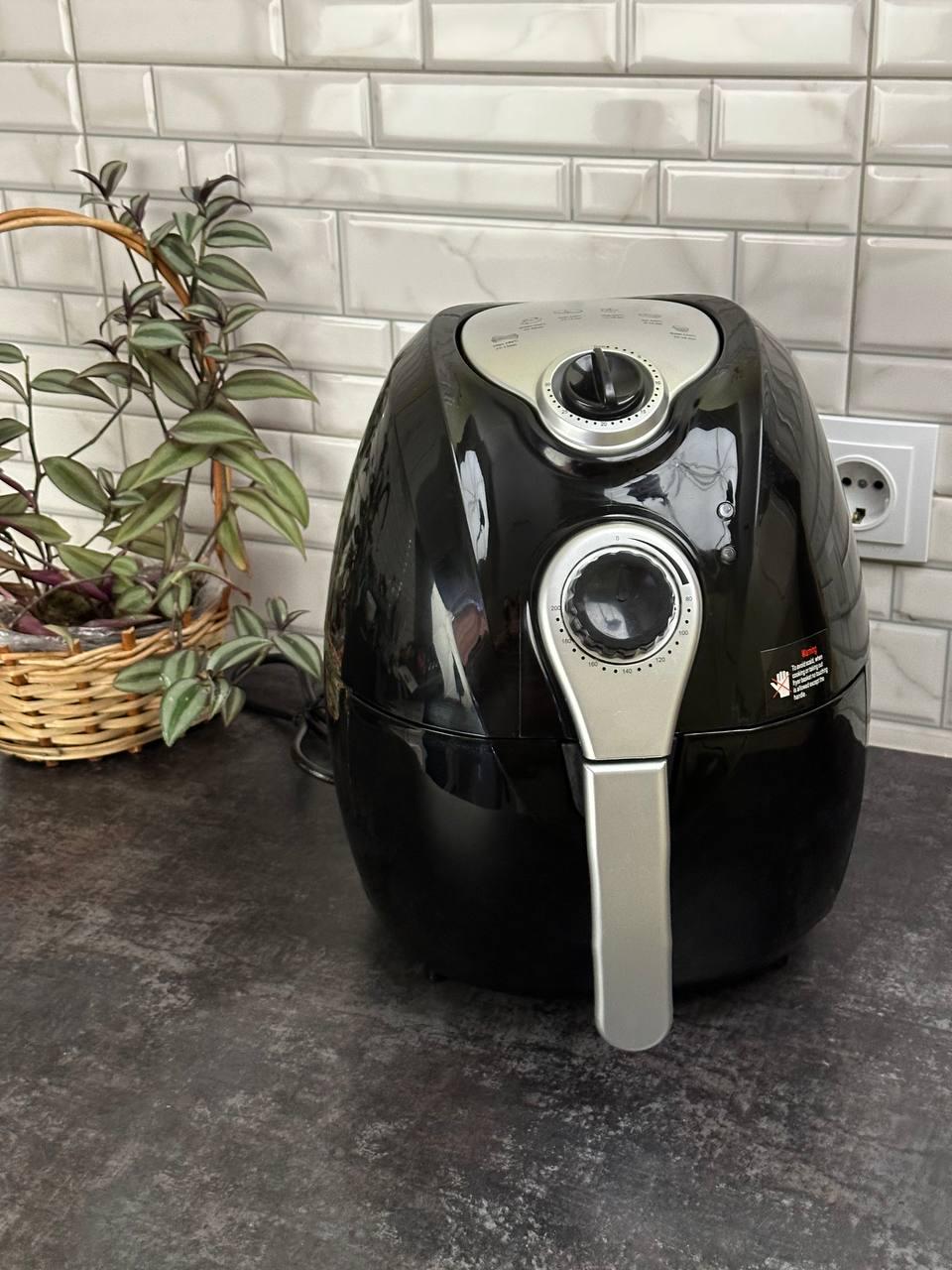 Мультипіч Domotec з таймером 1300 Вт 4,5 л Чорний (MS-3220)