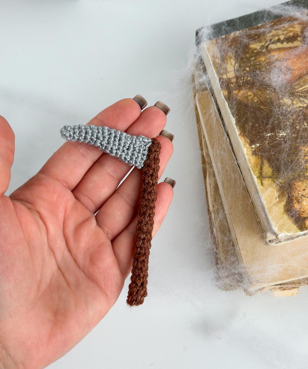 Кукла вязаная Жнец с косой (29528513) - фото 4