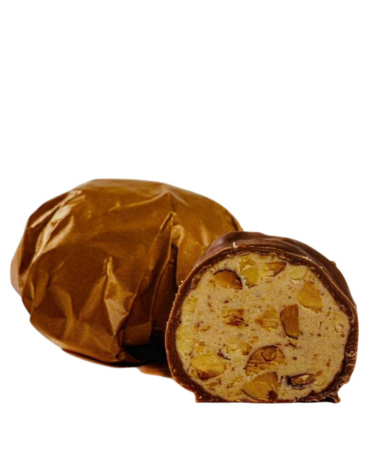 Конфеты дубайские Lux Choco №3110 с измельченным миндалем и лесными орехами в молочном шоколаде 40 г (60502)