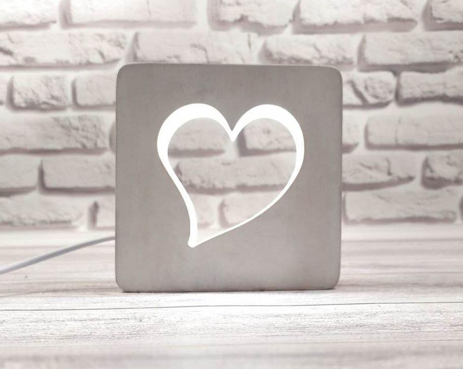 Светильник ночник из дерева ручной работы (23063-Нов)