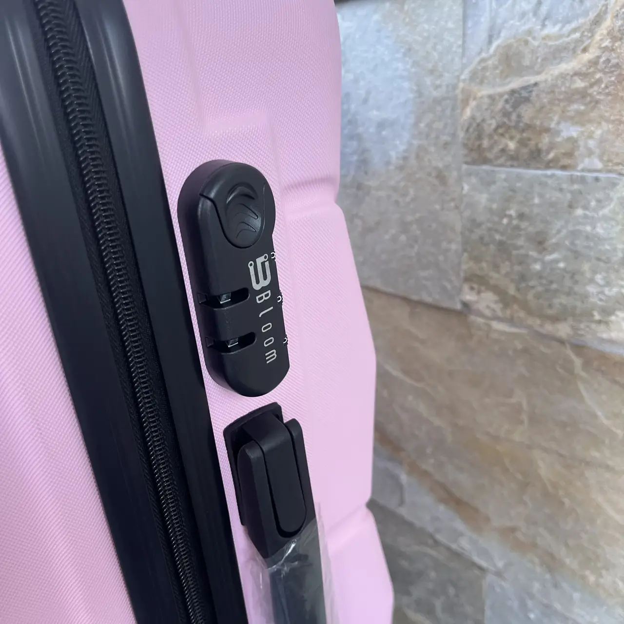 Чемодан дорожный Bloom 1507 М 63 л Розовый - фото 4 Чемодан дорожный Bloom 1507 М 63 л Розовый - фото 4