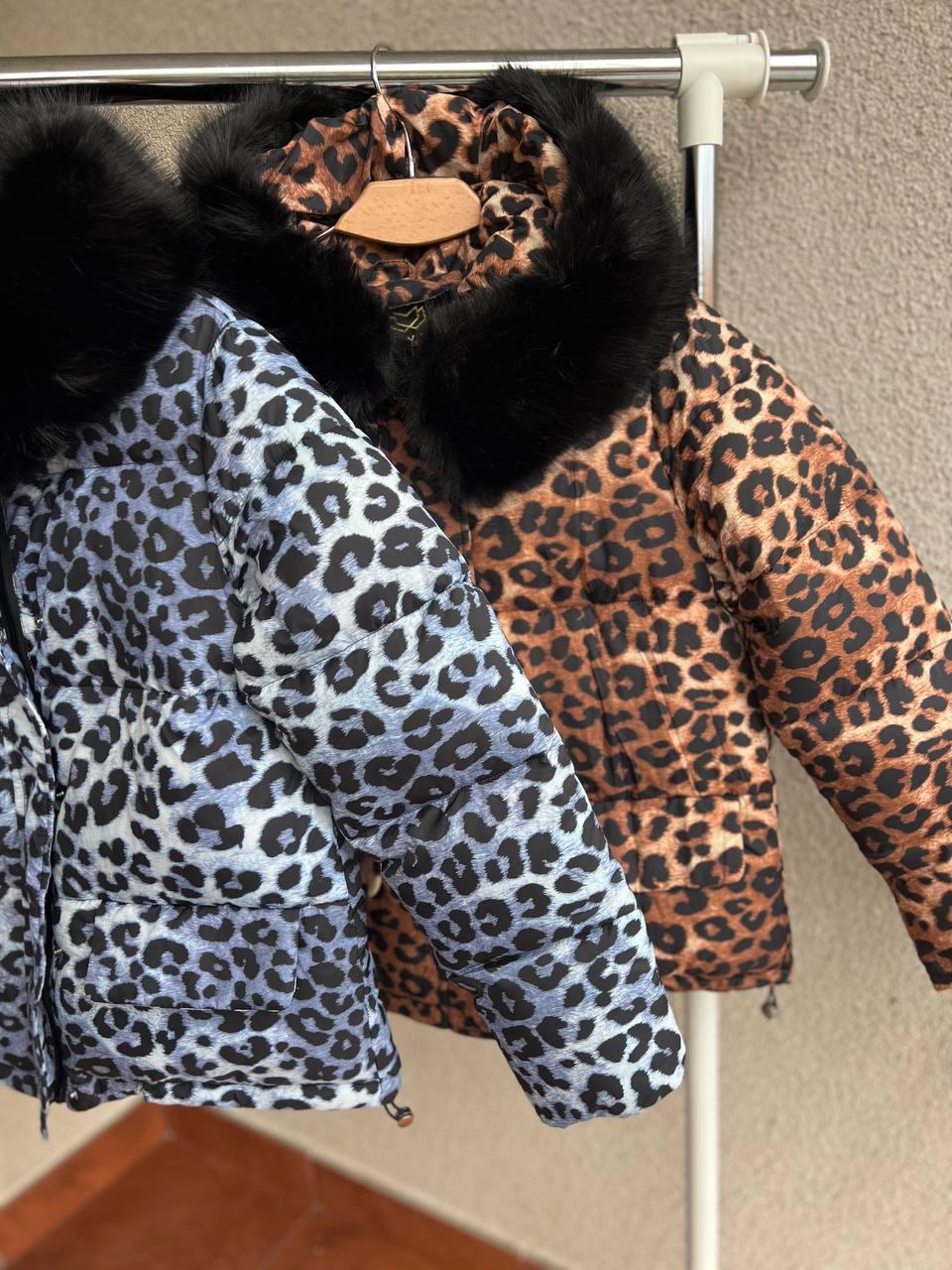 Куртка жіноча Lady Yep 9063 подовжена леопардовий принт з капюшоном хутро р. 46 Коричневий (2963) - фото 9