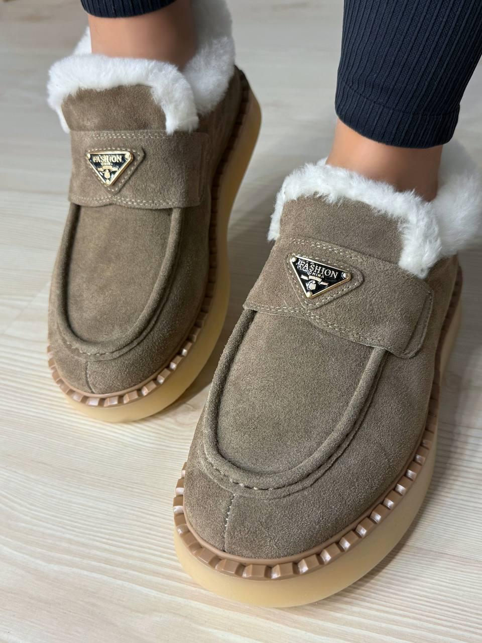 Ботинки женские Hengji 69-3 лоферы замшевые на меху р. 41 Бежевый (5568)