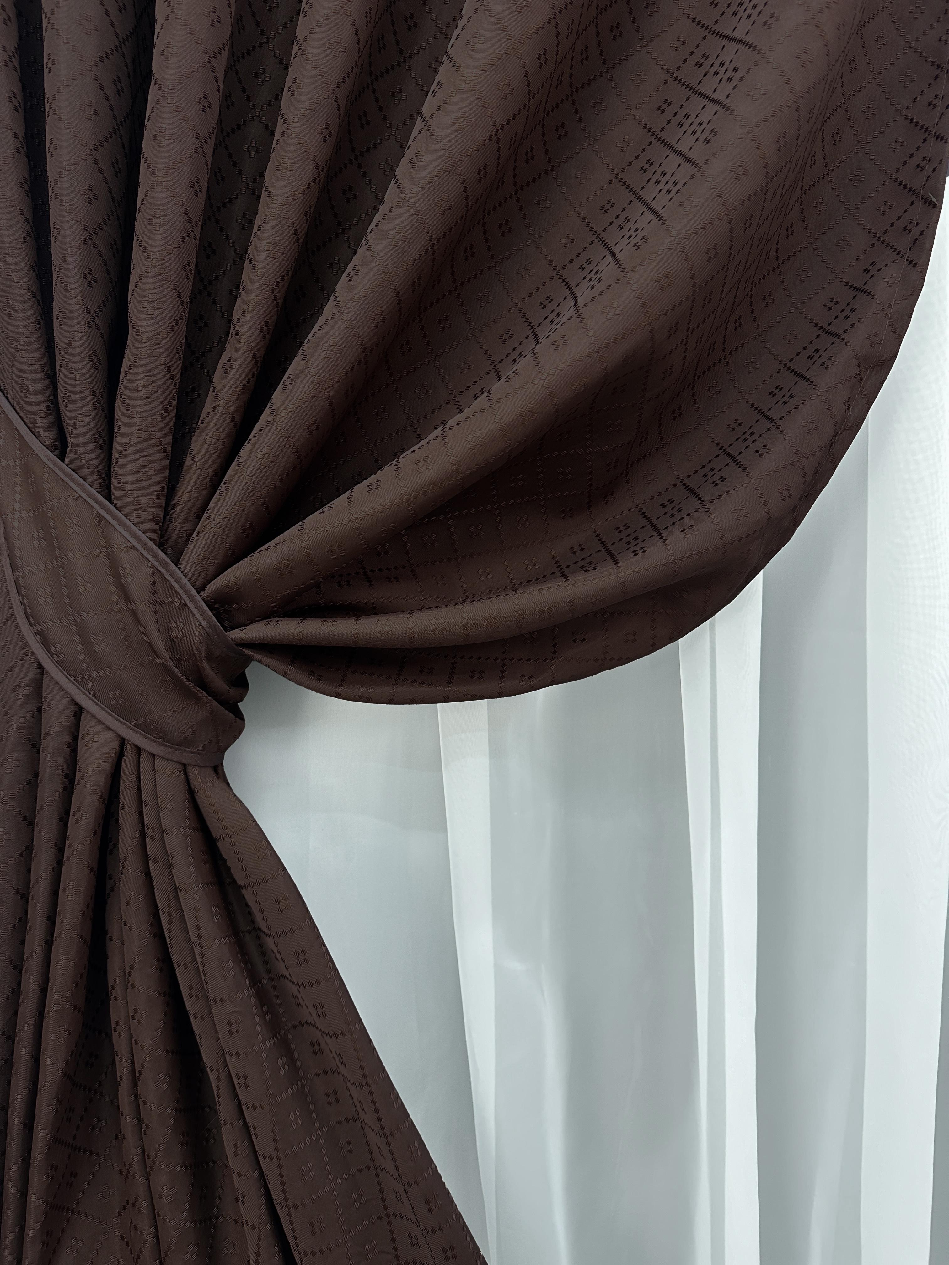 Комплект штор VR-Textil № 1746ш жаккард 145х270 см 2 шт. Коричневый (33-0704) - фото 4 Комплект штор VR-Textil № 1746ш жаккард 145х270 см 2 шт. Коричневый (33-0704) - фото 4