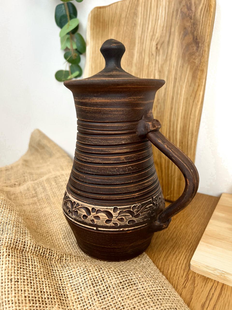 Компотник керамический глиняный резной с ручкой ангоб 1,5 л (3001-40) - фото 3 Компотник керамический глиняный резной с ручкой ангоб 1,5 л (3001-40) - фото 3