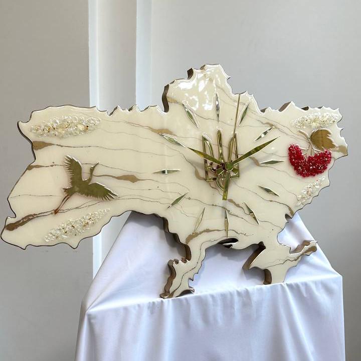 Часы настенные из эпоксидной смолы Карта Украины 40x27 см