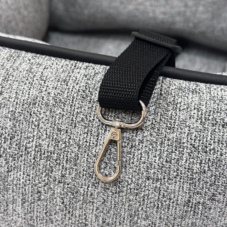 Автокресло для собак Amore mio Cane Small до 5 кг 50х45х25 см Grey (CS-0034) - фото 2 Автокресло для собак Amore mio Cane Small до 5 кг 50х45х25 см Grey (CS-0034) - фото 2