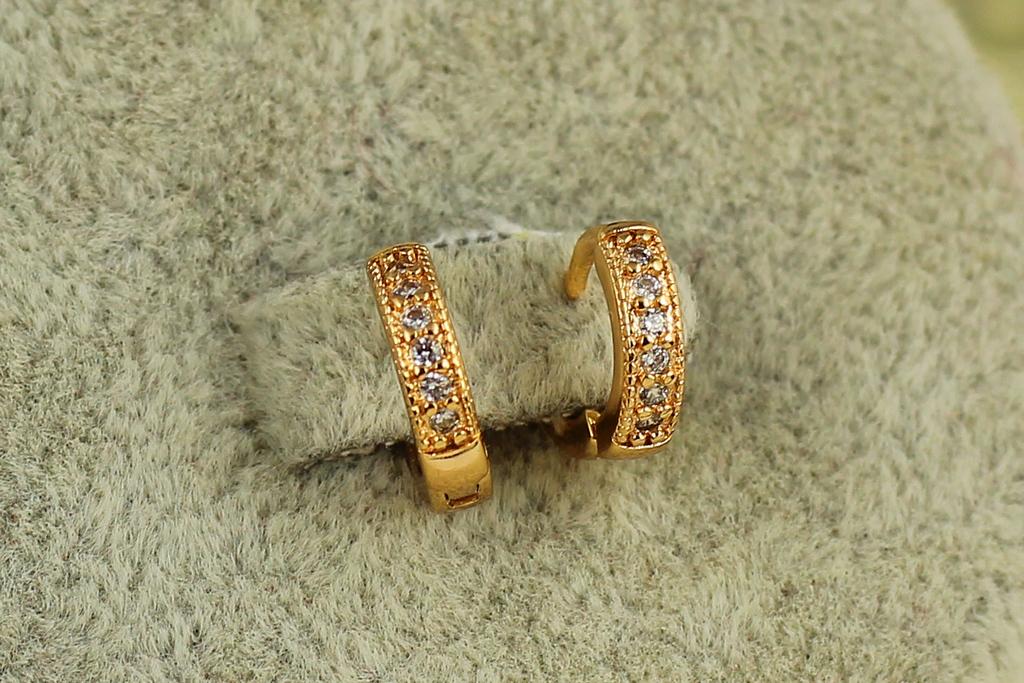 Серьги кольца Хuping Jewelry колечки с камешками 9 мм Золотистый (29862545)