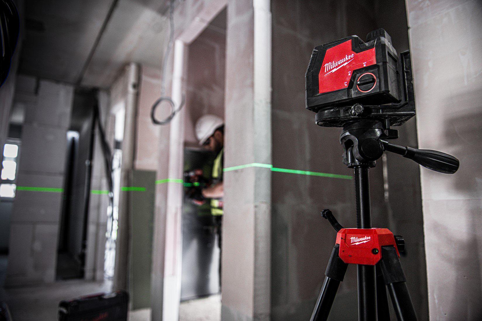 Линейно-точечный лазерный нивелир Milwaukee L4 CLLP-301C (4933478099) - фото 7 Линейно-точечный лазерный нивелир Milwaukee L4 CLLP-301C (4933478099) - фото 7