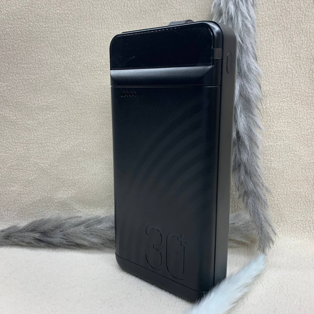 Повербанк Hoco 30000 mAh 22,5W PD20W+QC3.0 с LED-лампой 3 USB+Type-C (J123B)