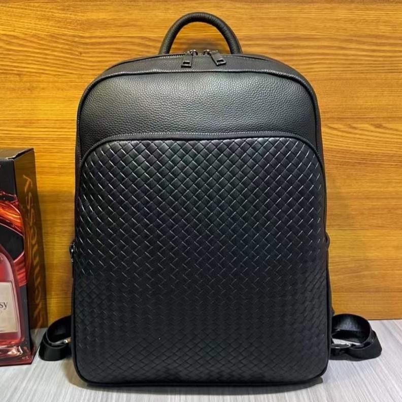 Городской рюкзак мужской Tiding Bag кожаный для ноутбука и документов Черный (22727)
