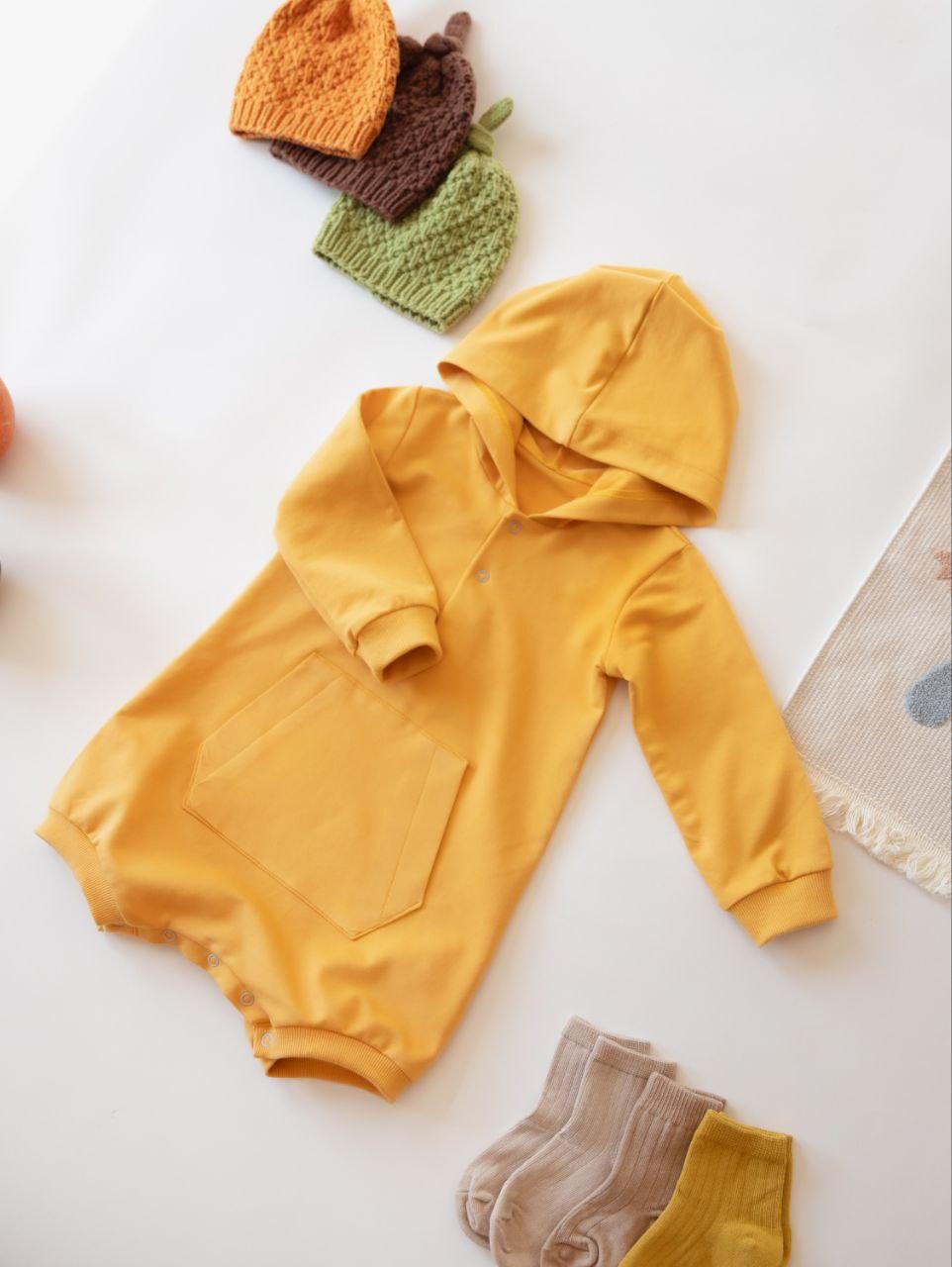 Боди-свитшот для малыша с капюшоном и карманом 62 см Горчичный (2686525400) - фото 2