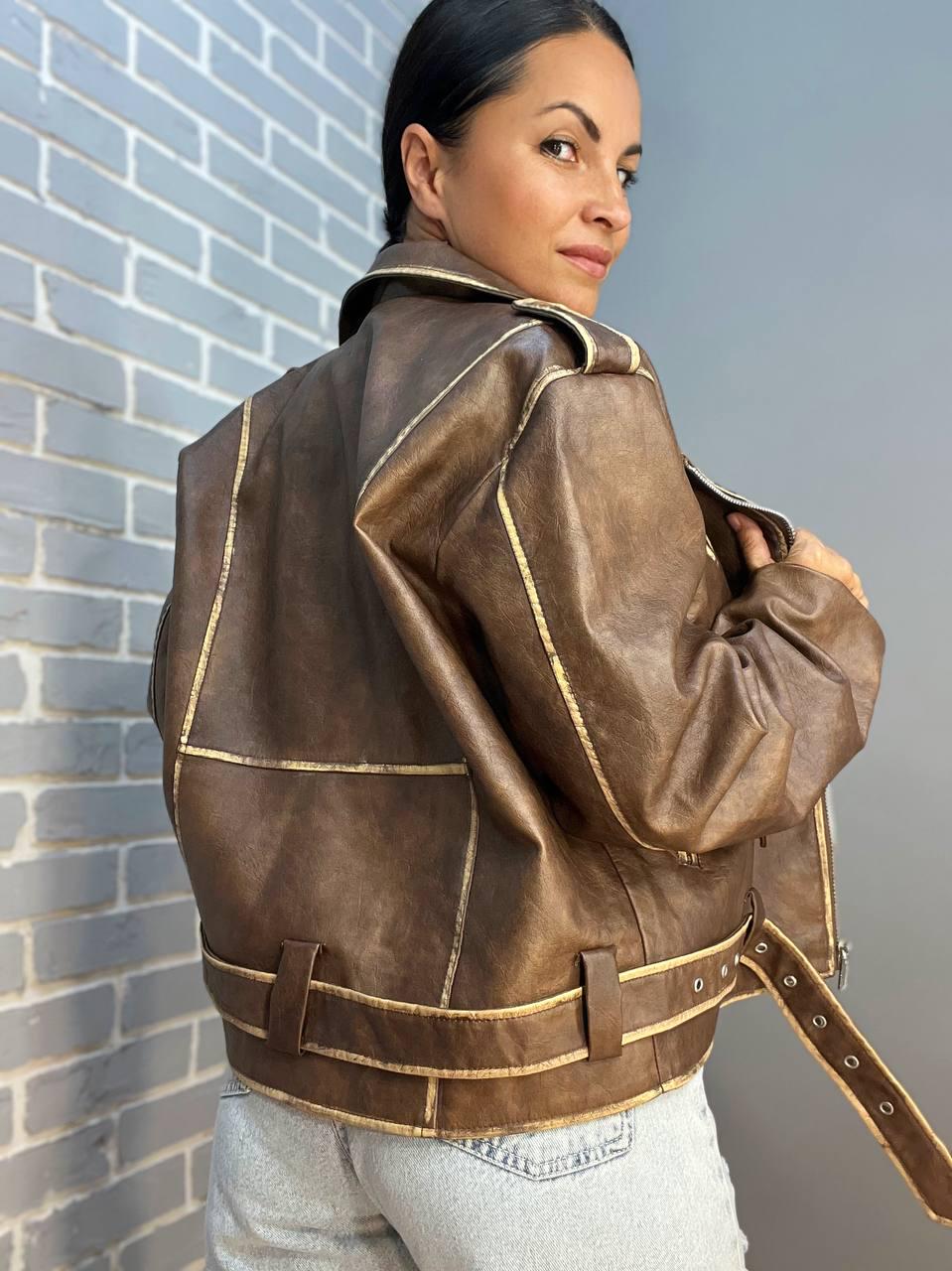 Куртка женская Aftf Basic 2456 косуха молнии пояс вареные швы экокожа S Коричневый (2493) - фото 4 Куртка женская Aftf Basic 2456 косуха молнии пояс вареные швы экокожа S Коричневый (2493) - фото 4
