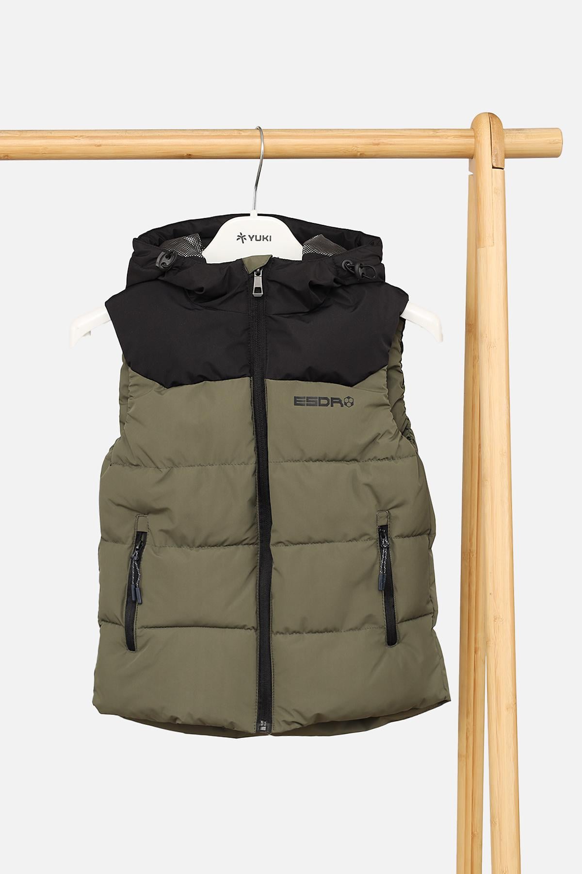Жилет для мальчика утепленный 116 см Оливковый (SKT001043447)