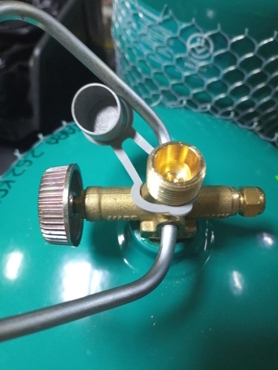 Баллон газовый туристический VitkoviceMilMet на 3 кг газа резьба 3/8" 7,2 л - фото 2 Баллон газовый туристический VitkoviceMilMet на 3 кг газа резьба 3/8" 7,2 л - фото 2