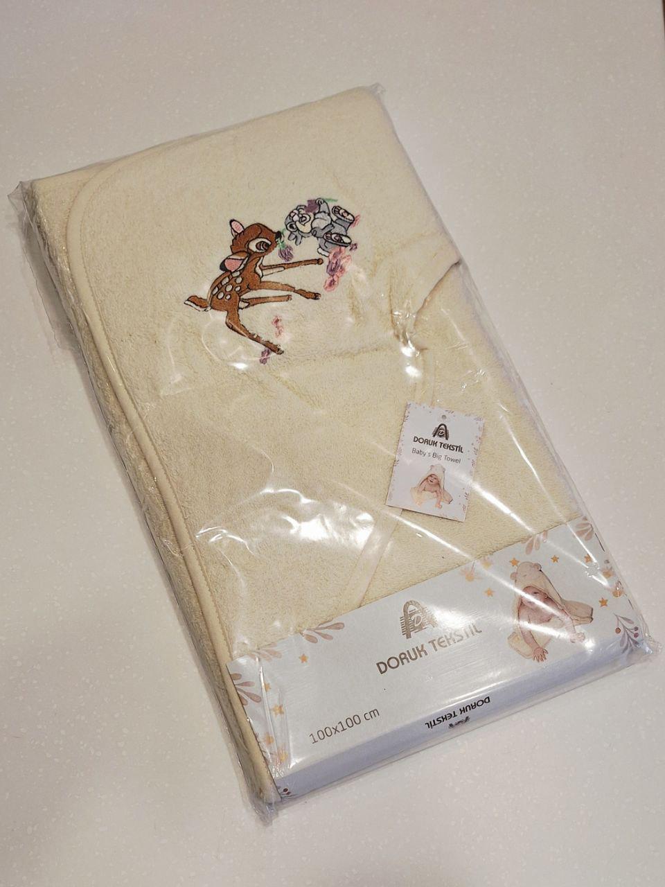 Полотенце-уголок для деток Бемби и зайчонка махровое 100х100 см Кремовое (1962)
