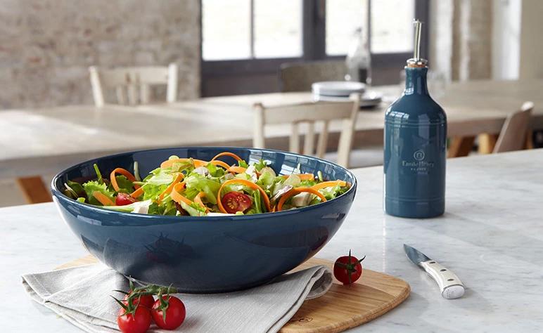 Бутылка для масла и уксуса Emile Henry Kitchen Tools 0,45 л Темно-синий (730215) - фото 3 Бутылка для масла и уксуса Emile Henry Kitchen Tools 0,45 л Темно-синий (730215) - фото 3