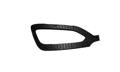 Решетка бампера AVTM Hyundai Santa Fe 12-18 правая с отверстиями противотуманок (3237 912)