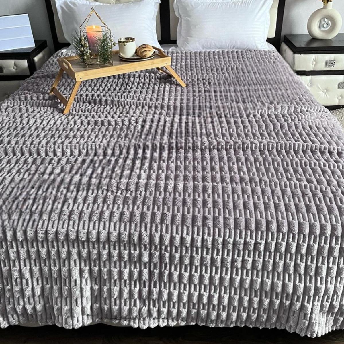 Плед евро Koloco Пунктир 220x240 см Серый (00000038658)