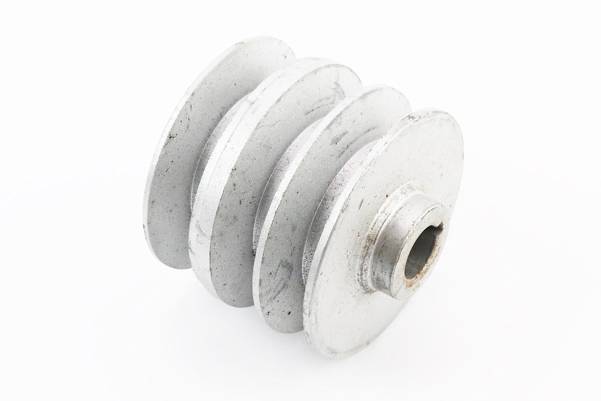 Шків під колінвал 19 мм 88 мм 3-х струмочковий 3 пази під ремінь SPB метал до двигунів 168F/170F (201984) Шків під колінвал 19 мм 88 мм 3-х струмочковий 3 пази під ремінь SPB метал до двигунів 168F/170F (201984)