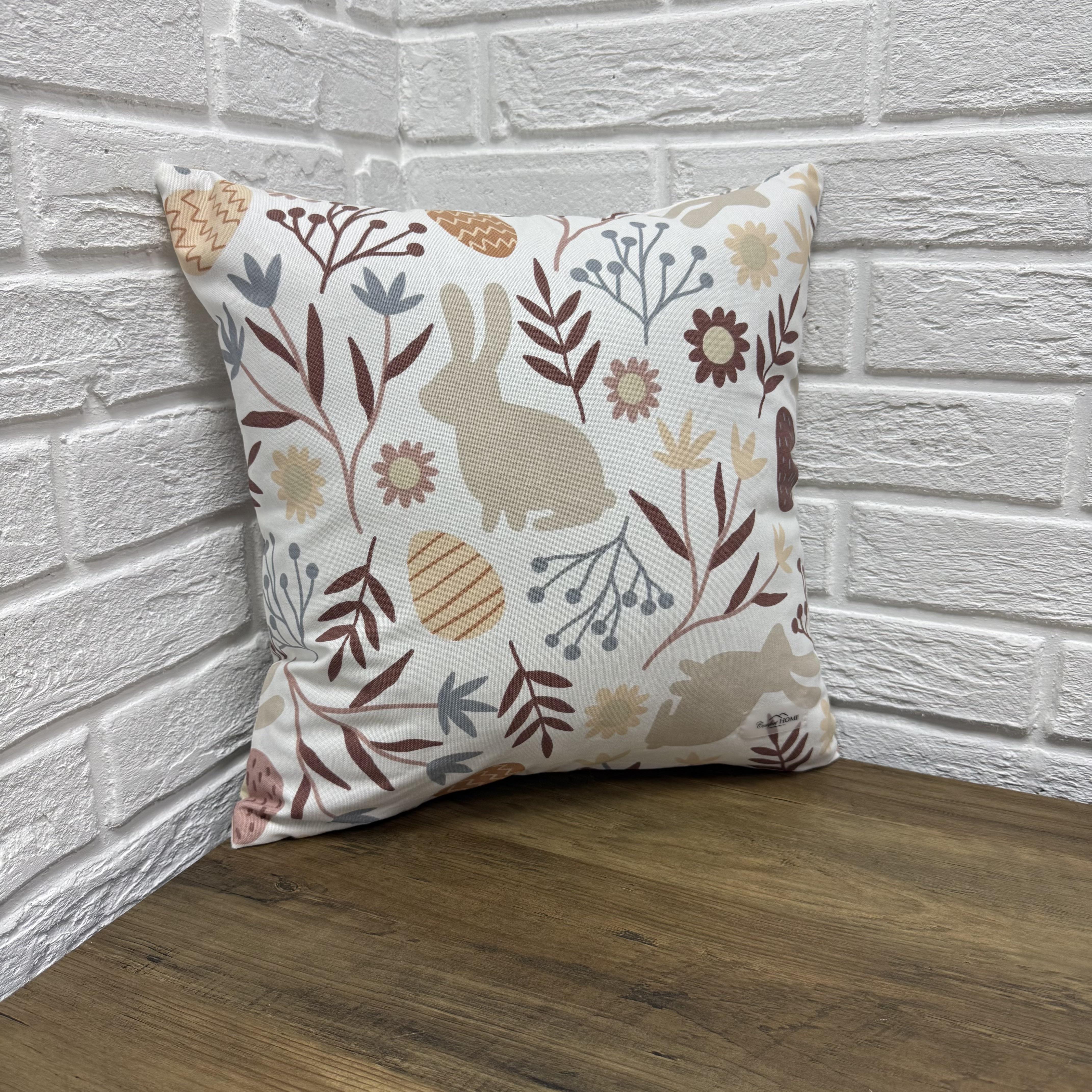 Подушка пасхальная Comfort Home Easter bunny панама 40х40 см