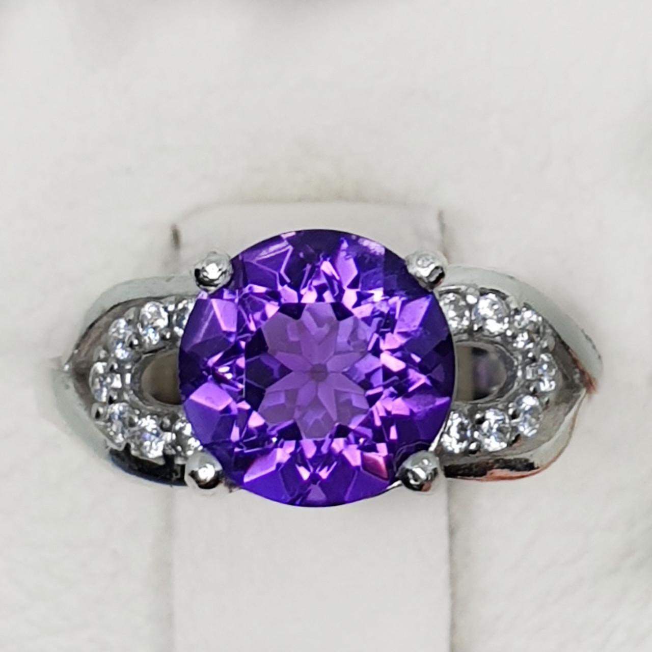 Кольцо серебряное с аметистом р. 16 2,95 г (1428128187)