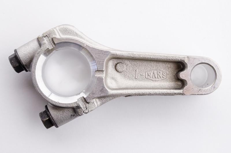Шатун для двигуна 160 V 13х26х72 мм 65 мм (3614)