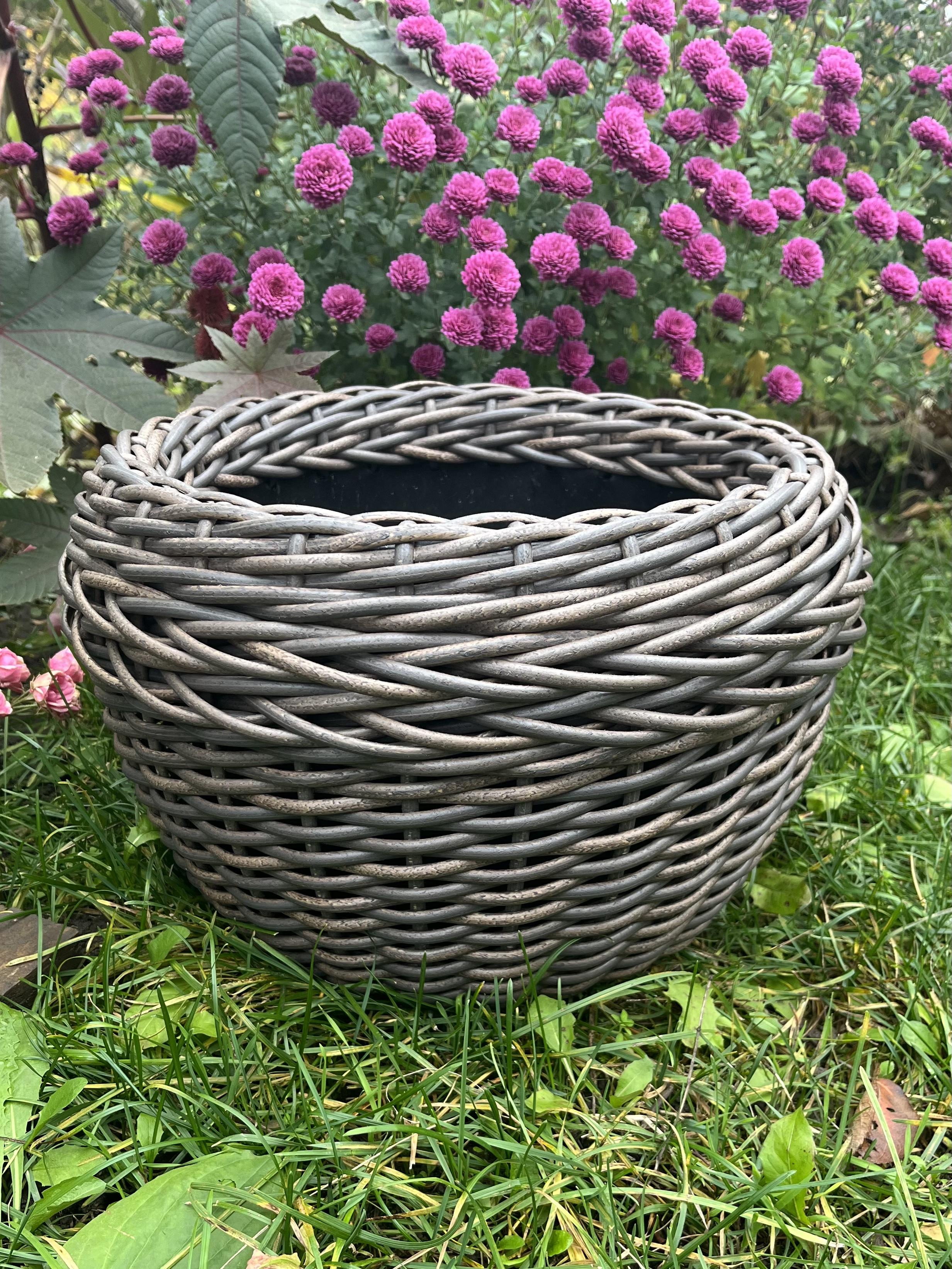 Кашпо для цветов из искусственного ротанга 12 л Темная лоза (29888957) - фото 2 Кашпо для цветов из искусственного ротанга 12 л Темная лоза (29888957) - фото 2