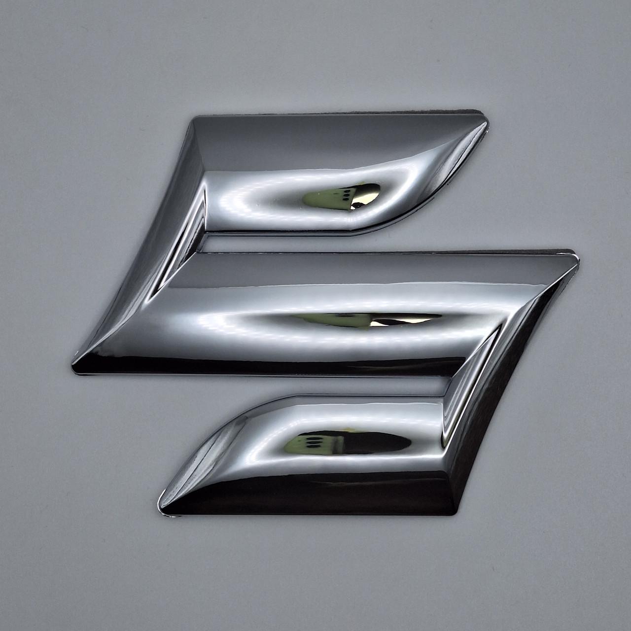 Емблема Suzuki 100х100 мм Хром (1947730211)