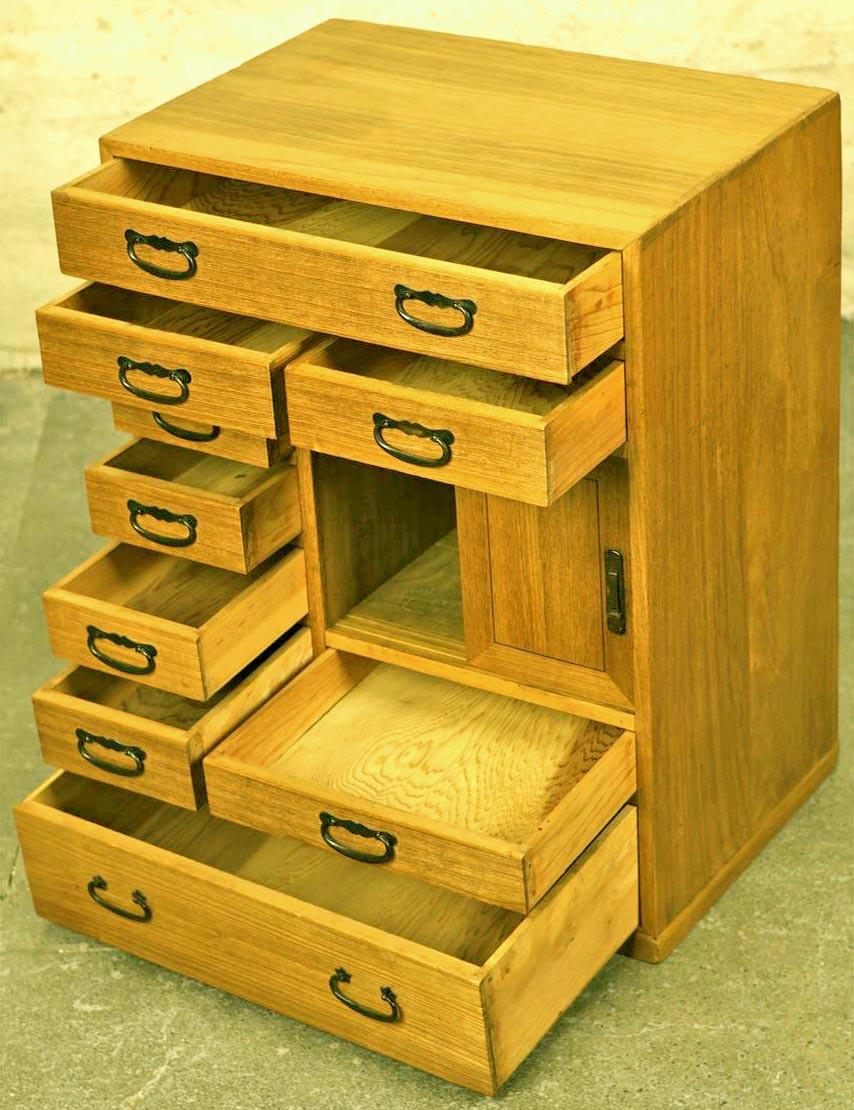 Комод тансу из дерева Бротос Карри (КТУ-003903)