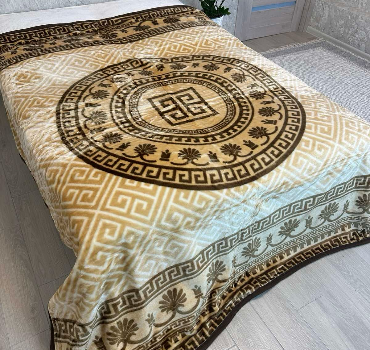 Плед-покрывало евро флис Узоры 240х220 см Бежевый (K-189-41beige/E)