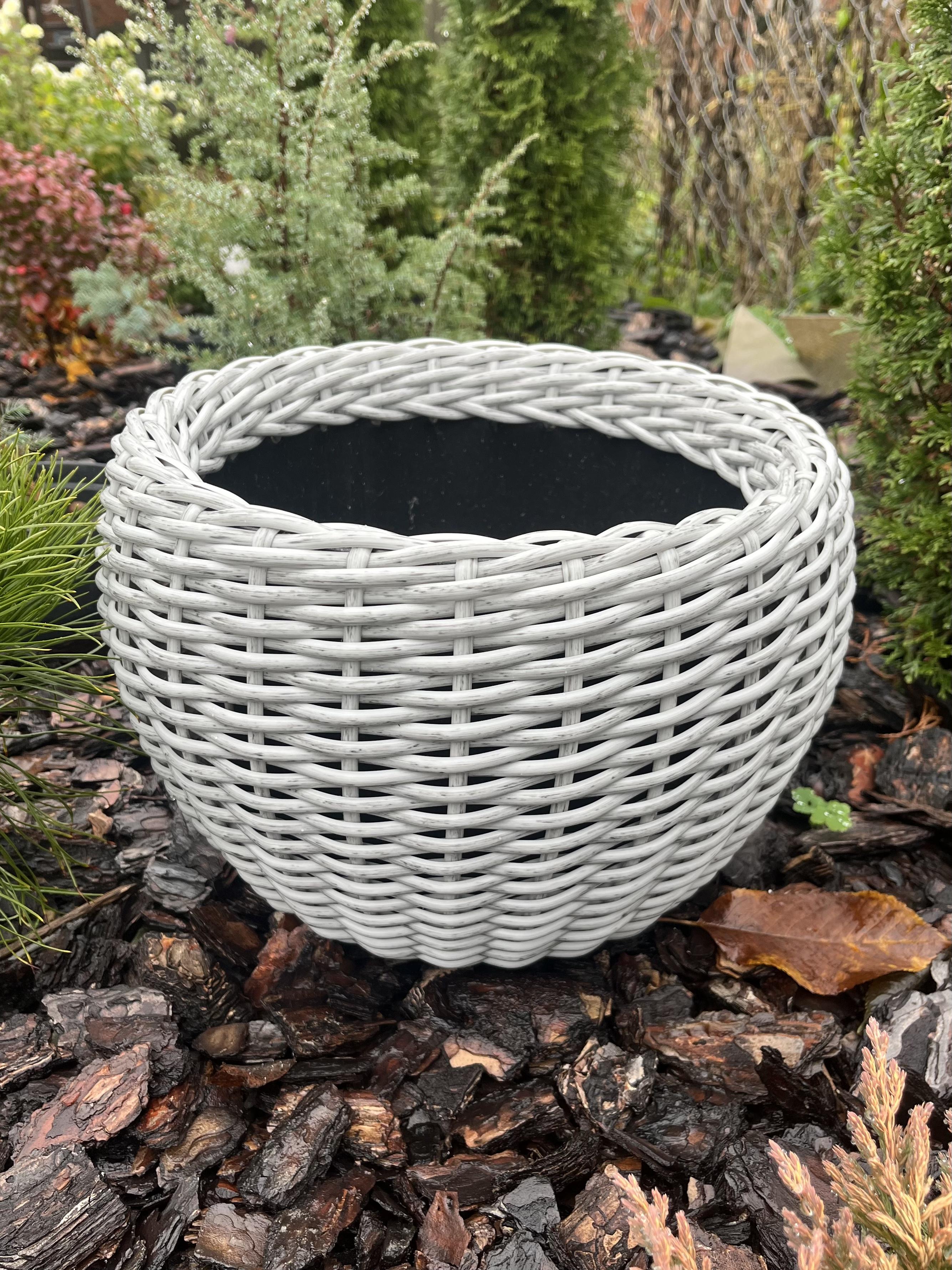 Кашпо для цветов из искусственного ротанга 12 л Серая Береза (27919326) - фото 3 Кашпо для цветов из искусственного ротанга 12 л Серая Береза (27919326) - фото 3