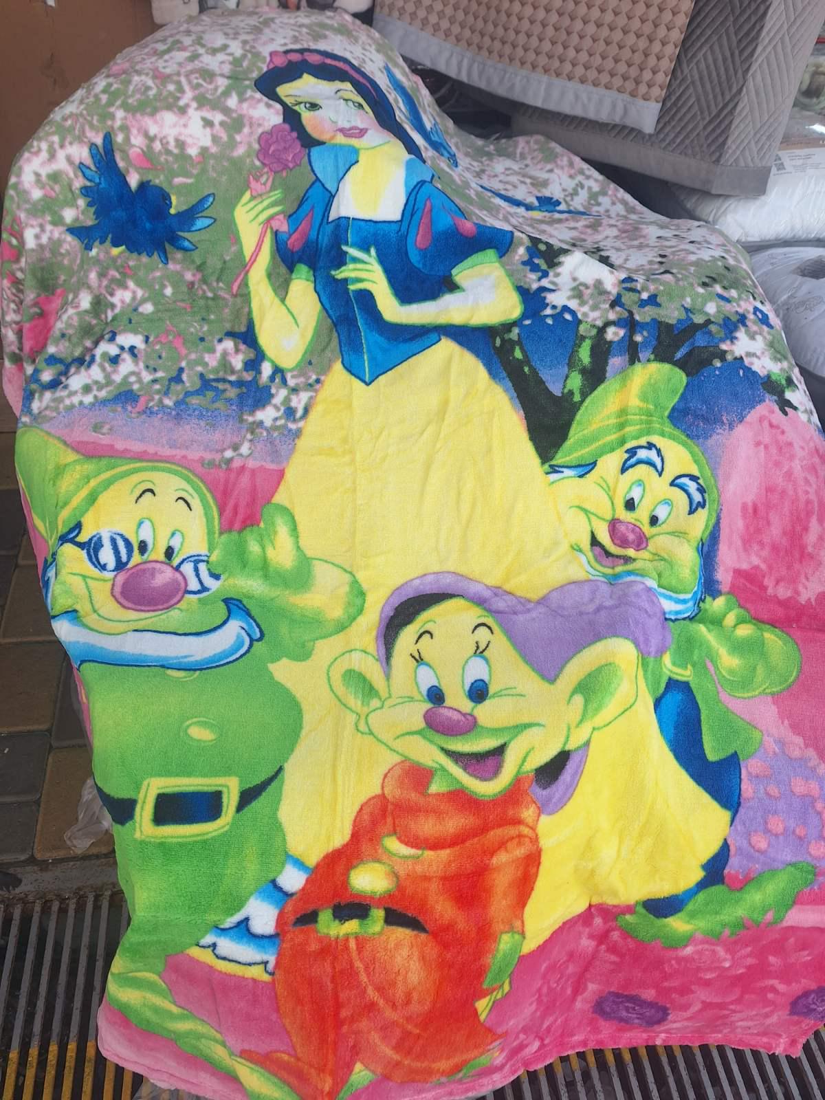 Плед-покривало дитячий Білосніжка з 3D-малюнком фліс мікрофібра 127x152 см (26795230)