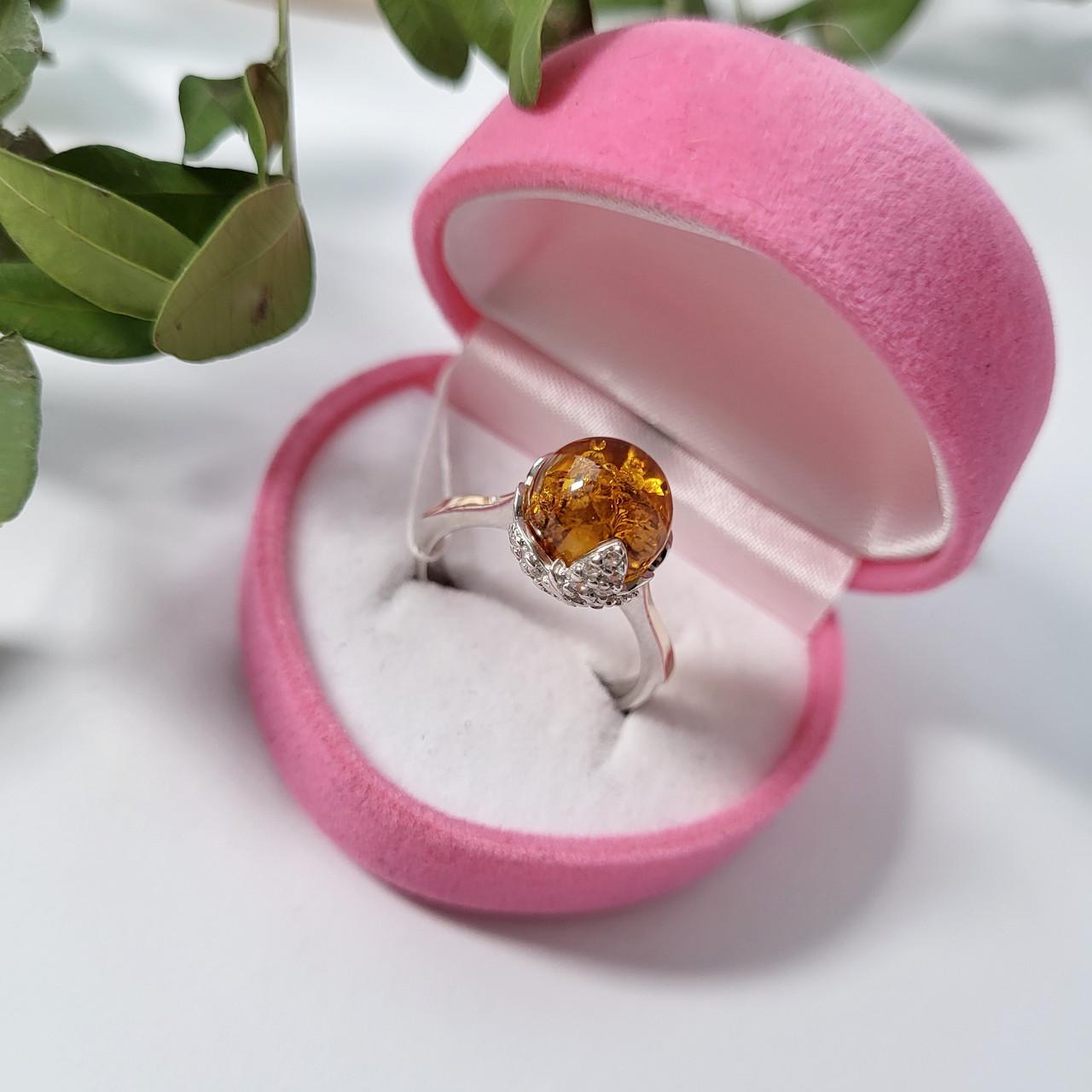 Каблучка кулька із бурштином із золотою пластиною срібло 925 проби родоване 3,19 г р. 17 (463к) - фото 7 Каблучка кулька із бурштином із золотою пластиною срібло 925 проби родоване 3,19 г р. 17 (463к) - фото 7