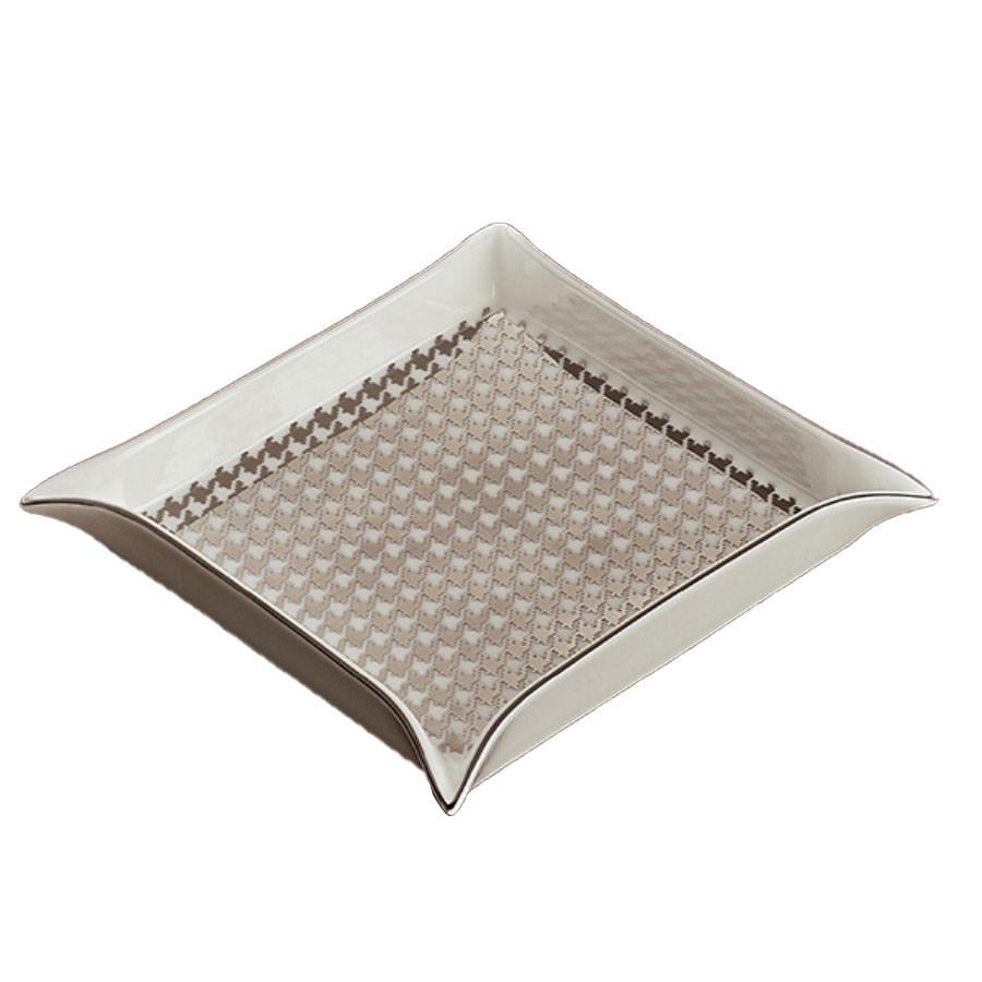Блюдо декоративне квадратне Henriette Bomboniere 18x18 см (D17404)