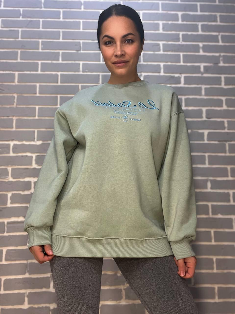 Свитшот женский PEPPER MINT 24-03 оверсайз удлиненный вышивка спереди утепленный XL Оливковый (957) - фото 6