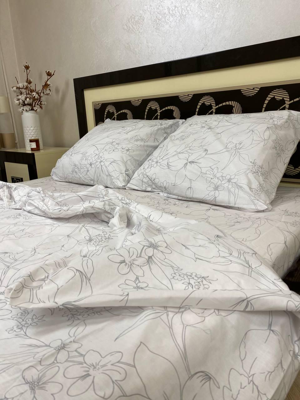 Комплект постільної білизни Квіти 180x220 см двоспальний бавовняний 70х70 см Білий