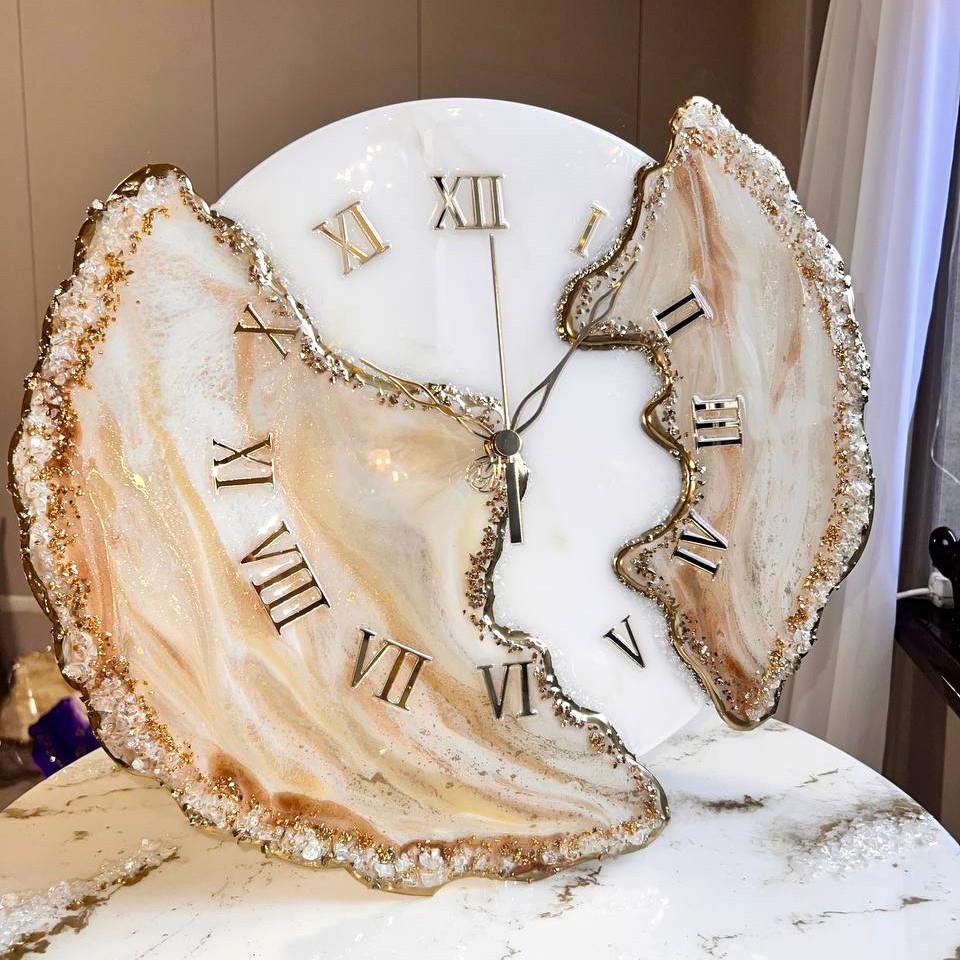 Часы объемные настенные из эпоксидной смолы Лепестки 60 см