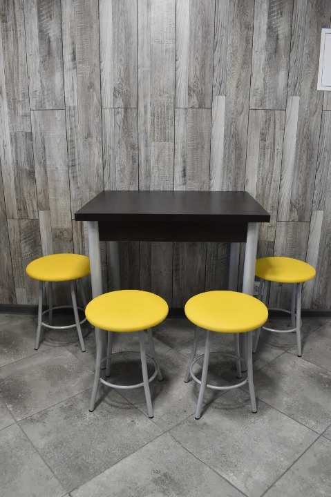 Кухонний комплект Оскар стіл розкладний/табурети 4 шт. в сірому корпусі 60х80/80х120х75 см Чорний/Жовтий (28374716)