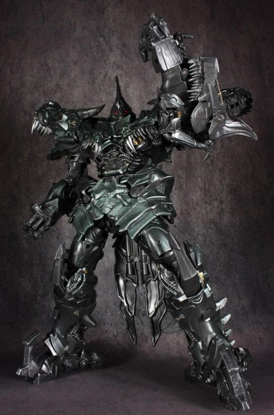 Трансформер Гримлок Древний лорд черной Мамбы LS05 38 см